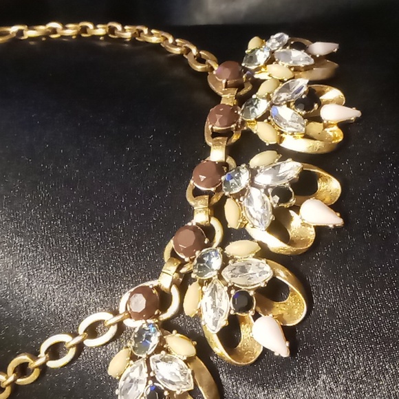 J. Crew 18+2 in.long statement necklace. - Picture 1 of 6